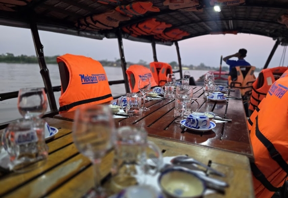 Mekong Travel Tourist Boat Rental Service