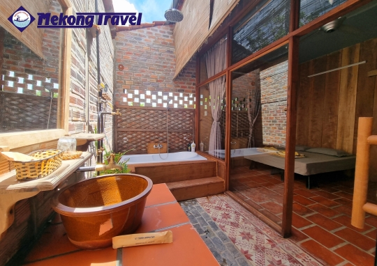 ÚT BÌNH HOMESTAY