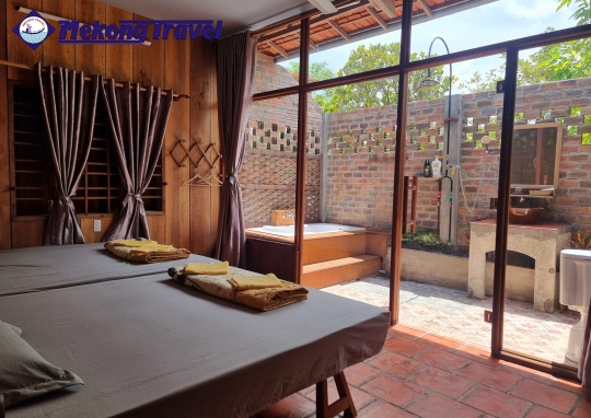 ÚT BÌNH HOMESTAY