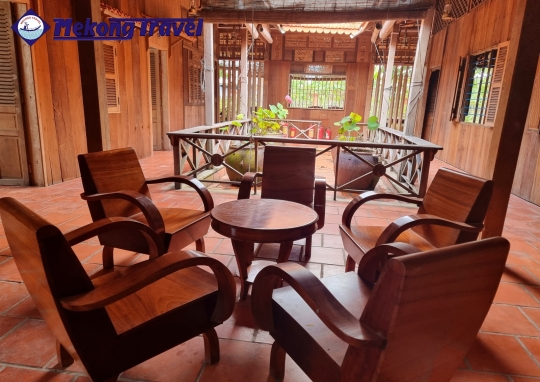 ÚT BÌNH HOMESTAY