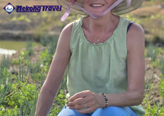 CAIBE – HANDICRAFT VILLAGE -  HOMESTAY - PHUOC HAU VEGE FARM - RED KINGDOOM - VINHLONG